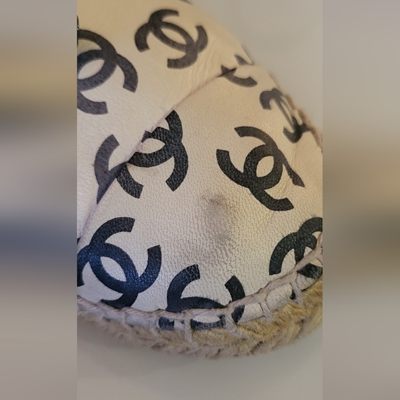 CHANEL Beige Espadrille Flats - 37 - Picture 3 of 10